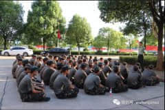 军需·军训报道（五）军训吃饭绝对是一场战争，