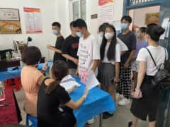 【军需·校园新闻】我校组织12-17岁学生来校接种